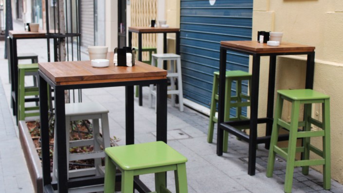 decoracion-bar-madera-almeria (1)